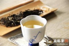 学做李子柒的姜米茶，寒冬喝一杯，手脚不发冷，刮肠刮油，看